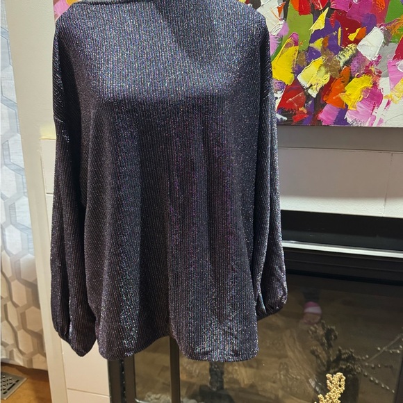 Elegant Black NWOT Women's Top. Top 23” height 24” - Picture 4 of 9